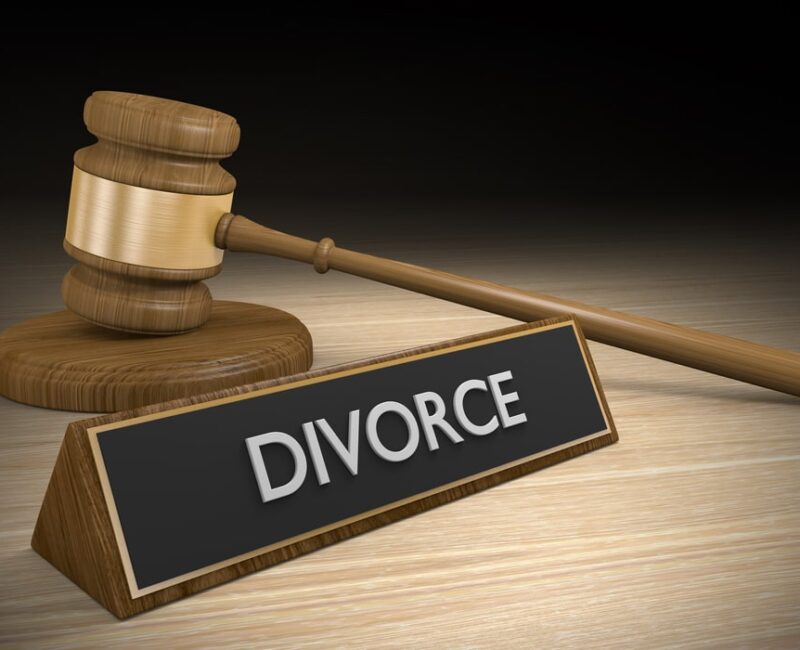 divorce lawyer